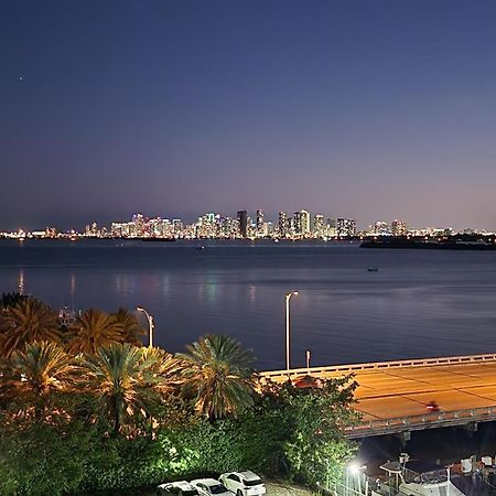 Bayfront Apartment Breathtaking Views- One Bedroom W Balcony- Living Room -Free Parking Miami Beach Eksteriør billede