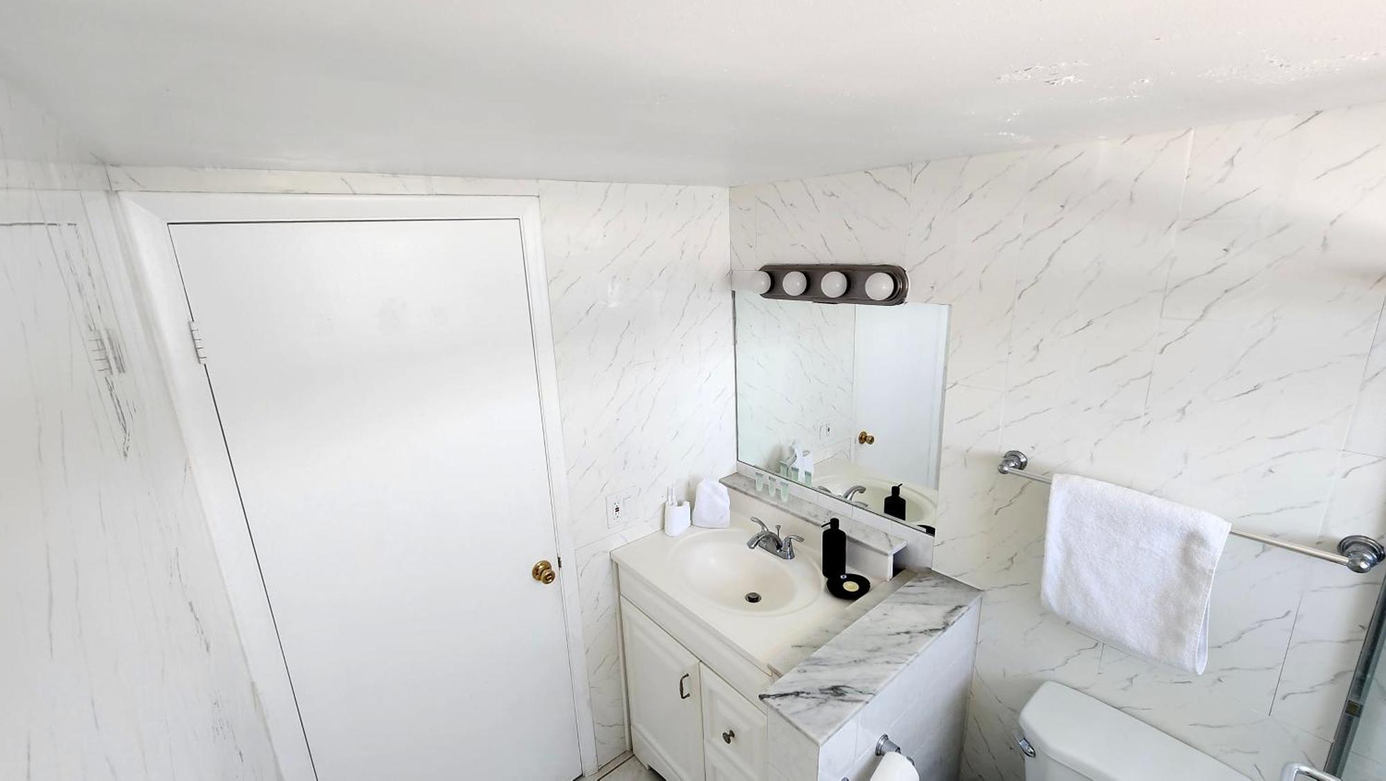 Bayfront Apartment Breathtaking Views- One Bedroom W Balcony- Living Room -Free Parking Miami Beach Eksteriør billede